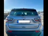 Gebraucht Jeep Compass 140 PS (102 kW) 2019 Grau SUV