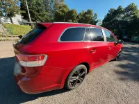 Gebraucht Toyota Avensis 150 PS (110 kW) 2009 Rot Kombi