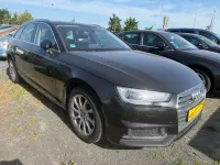 Gebraucht Audi A4 Sport 150 PS (110 kW) 2018 Mythosschwarz metallic Kombi
