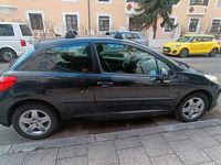 Gebraucht Peugeot 207 Urban Move 95 PS (69 kW) 2009 Schwarz Limousine
