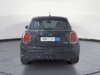 Gebraucht Mini Cooper S Classic 178 PS (130 kW) 2024 Midnight black metallic Kleinwagen