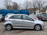 Gebraucht Mercedes B170 116 PS (85 kW) 2006 Silber Van / Kleinbus