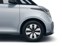 Gebraucht VW ID. Buzz Pro 210 kW (286 PS) 2024 Monosilber metallic Van / Kleinbus
