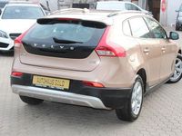 Gebraucht Volvo V40 CC Basis 114 PS (83 kW) 2013 Braun Kombi