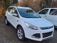 Gebraucht Ford Kuga Individual 140 PS (102 kW) 2014 Weiß SUV