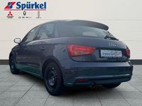 Gebraucht Audi A1 Sportback Basis 95 PS (69 kW) 2018 Grau Kleinwagen