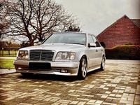 Gebraucht Mercedes E320 220 PS (161 kW) 1994 Silber Limousine