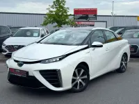 Gebraucht Toyota Mirai Basis 154 PS (113 kW) 2019 Black/ white pearl cs Limousine