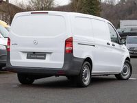 Gebraucht Mercedes e-Vito 85 kW (116 PS) 2023 Arktikweiss Van / Kleinbus