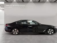 Gebraucht BMW 520 184 PS (135 kW) 2023 Schwarz Limousine