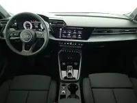 Neu Audi A3 S-Line 204 PS (150 kW) 2026 Distriktgrün metallic SUV