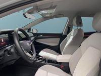 Gebraucht VW Golf VIII 150 PS (110 kW) 2024 Weiß Kleinwagen