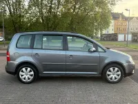 Gebraucht VW Touran 105 PS (77 kW) 2004 Grau Van / Kleinbus