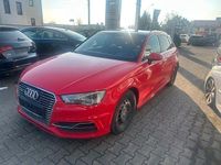 Gebraucht Audi A3 Sportback e-tron Ambition 150 PS (110 kW) 2014 Rot Kleinwagen