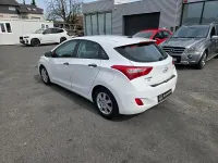 Gebraucht Hyundai i30 90 PS (66 kW) 2013 Weiß Limousine