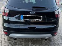 Gebraucht Ford Kuga Trend 150 PS (110 kW) 2016 Schwarz SUV