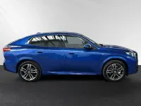 Gebraucht BMW iX2 M Sport 230 kW (313 PS) 2025 Portimao blau metallic SUV