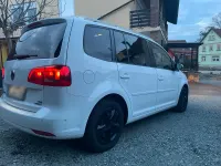 Gebraucht VW Touran 105 PS (77 kW) 2014 Weiß Van / Kleinbus