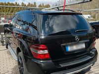 Gebraucht Mercedes ML320 224 PS (164 kW) 2008 Schwarz SUV