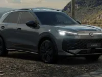 Neu VW T-Roc Style 150 PS (110 kW) 2026 Wolf grey metallic SUV