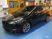 gebraucht Ford Focus Turnier1.5 EcoBoost ST-Line,Xenon,Navi,Alu 18 Zoll