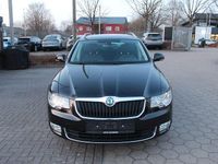 Gebraucht Skoda Superb Elegance 170 PS (125 kW) 2012 Schwarz Kombi