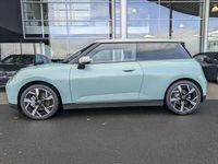Gebraucht Mini Cooper 135 kW (184 PS) 2025 Ocean wave green Kleinwagen