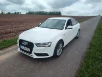 Używany Audi A4 Attraction 245 KM (180 kW) 2012 Biały Sedan/Limuzyna