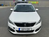Gebraucht Peugeot 308 Access 102 PS (75 kW) 2019 Weiß Limousine