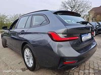 Gebraucht BMW 318 Advantage 150 PS (110 kW) 2020 Grau Kombi