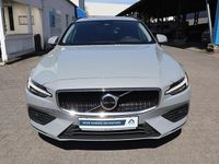 Używany Volvo V60 Core 197 KM (144 kW) 2024 Szary Kombi