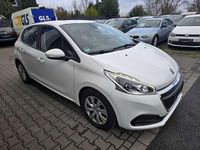 Gebraucht Peugeot 208 102 PS (75 kW) 2019 Weiß Kleinwagen