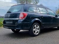 Usata Opel Astra 110 CV (80 kW) 2008 Nero Station wagon