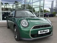 Gebraucht Mini Cooper Favoured 114 kW (156 PS) 2025 British racing green iv (metallic) Kleinwagen