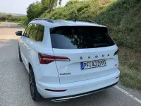 Gebraucht Skoda Karoq SportLine 190 PS (139 kW) 2024 Weiß SUV