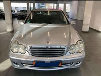 Gebraucht Mercedes C180 143 PS (105 kW) 2006 Iridiumsilber  metalliclack Limousine
