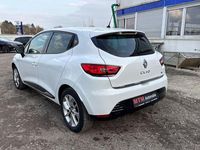 Gebraucht Renault Clio IV LIMITED 90 PS (66 kW) 2016 Weiß Limousine