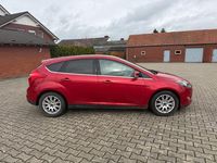 Gebraucht Ford Focus Titanium 116 PS (85 kW) 2011 Rot Limousine