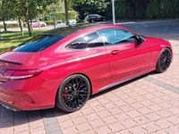 Gebraucht Mercedes C180 156 PS (114 kW) 2018 Rot Coupé