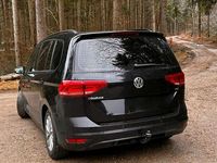 Gebraucht VW Touran 110 PS (80 kW) 2016 Schwarz Van / Kleinbus