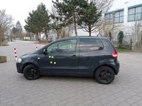 Gebraucht VW Fox 54 PS (39 kW) 2010 Schwarz Kleinwagen