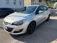 Gebraucht Opel Astra Edition 110 PS (80 kW) 2014 Argon silber/ice silver (m2) Limousine