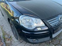 Second-hand VW Polo 55 CP (40 kW) 2007 Negru Hatchback