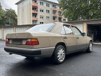 Gebraucht Mercedes 200 75 PS (55 kW) 1991 Beige Limousine