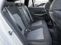 Gebraucht BMW 330 M Sport 245 PS (180 kW) 2025 Weiß Kombi