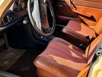 Gebraucht Mercedes W115 105 PS (77 kW) 1973 Beige Limousine