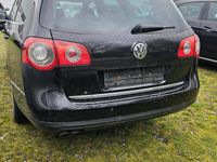 Gebraucht VW Passat 140 PS (102 kW) 2006 Schwarz Kombi