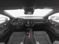 Gebraucht Volvo V60 CC Pro 197 PS (144 kW) 2022 Weiß Kombi