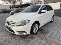 Gebraucht Mercedes B220 184 PS (135 kW) 2014 Weiß Van / Kleinbus