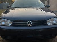 Gebraucht VW Golf IV 102 PS (75 kW) 2002 Blau Kleinwagen